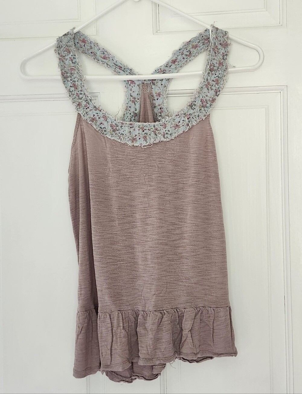 Tresics Medium Mauve Tank with Floral Trim